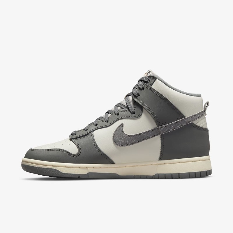 Nike Dunk High Vintage Tumbled Grey | DM0582-001
