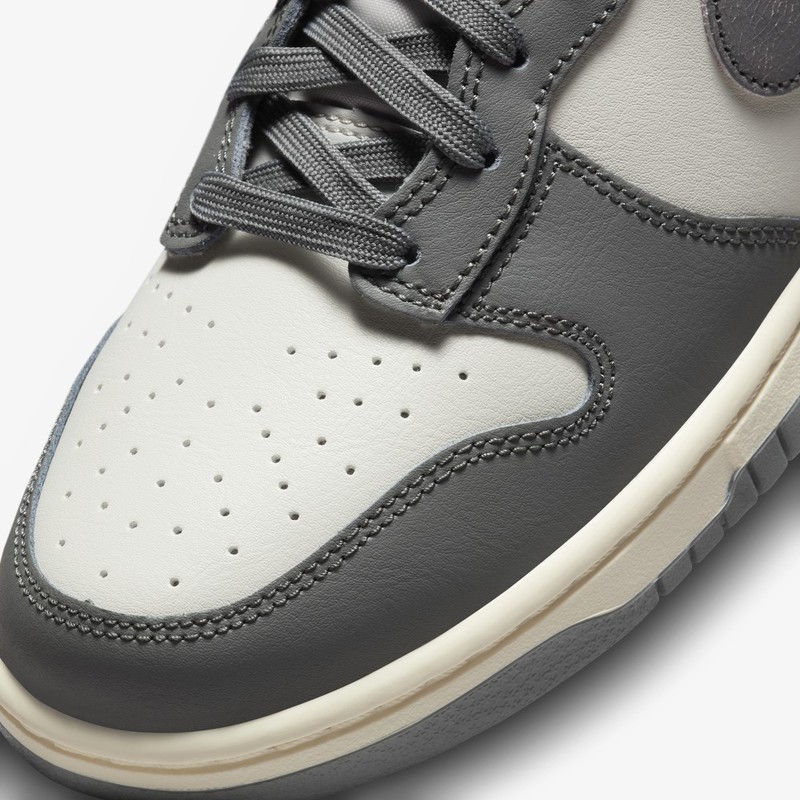 Nike Dunk High Vintage Tumbled Grey | DM0582-001