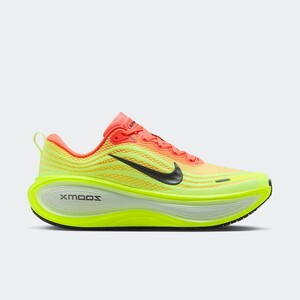 Nike Vomero Plus "Bright Mango" | HV8150-800 Nike Vomero Plus "Bright Mango" | HV8150-800
