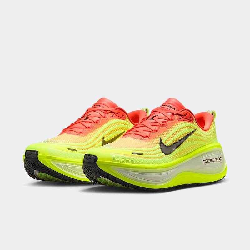 Nike Vomero Plus "Bright Mango" | HV8150-800