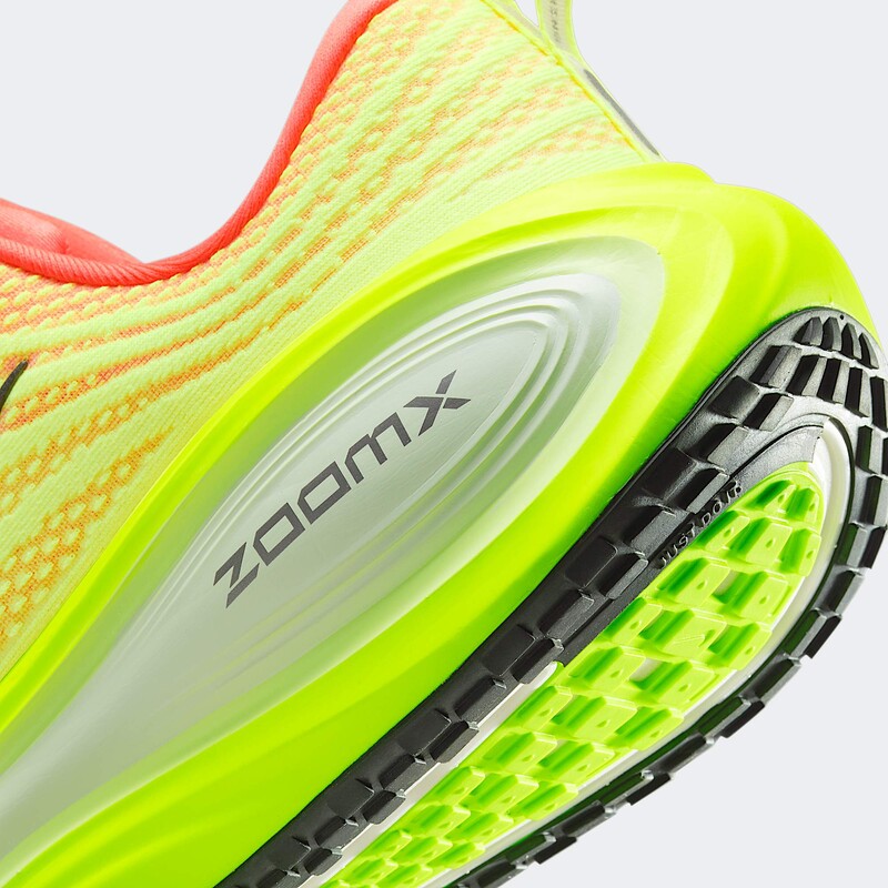 Nike Vomero Plus "Bright Mango" | HV8150-800