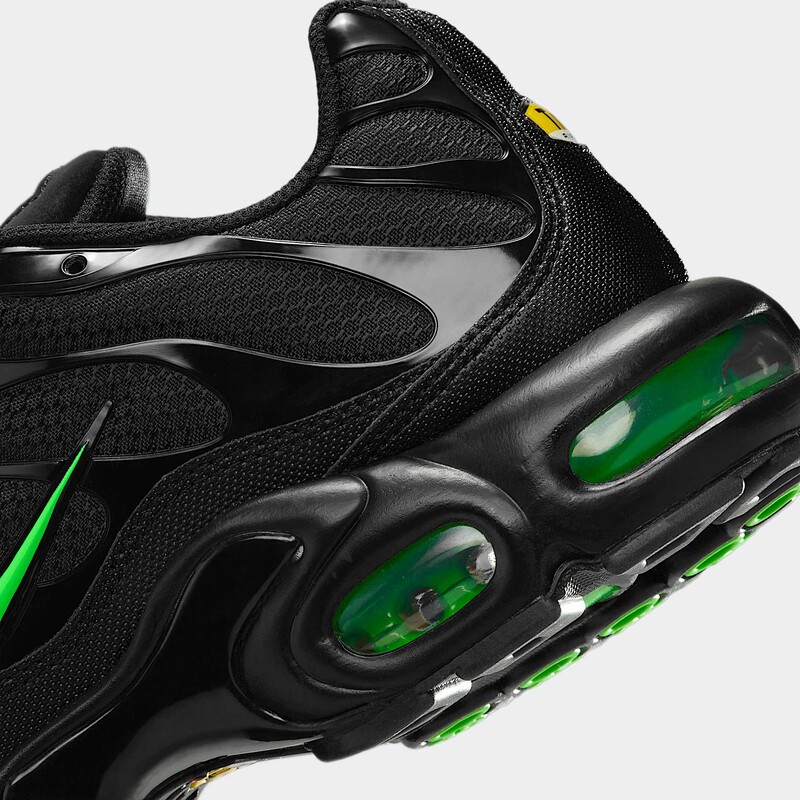 Nike Air Max Plus "Green Strike" | DM0032-024