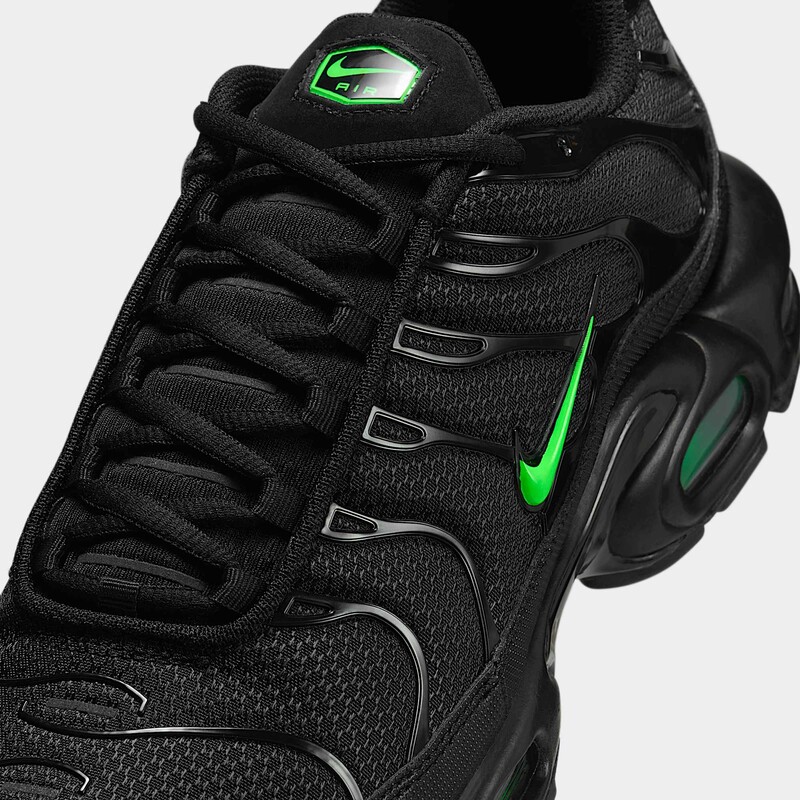 Nike Air Max Plus "Green Strike" | DM0032-024