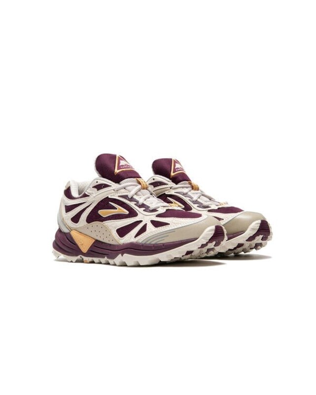 Brooks Cascadia 1 "Beet" | 1105021D971