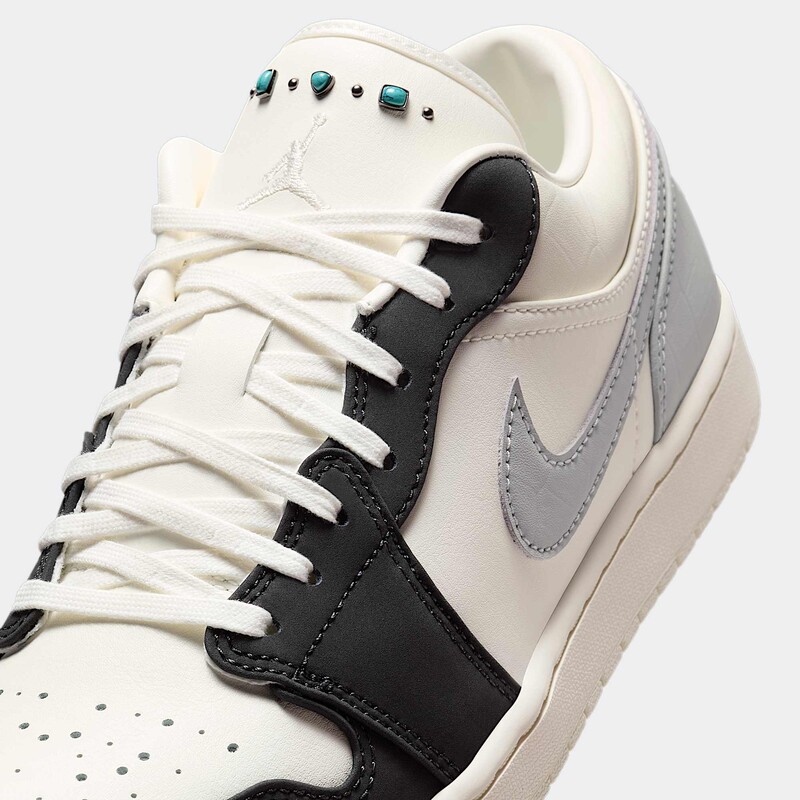 Air Jordan 1 Low "Turquoise Stone" | IO2242-101