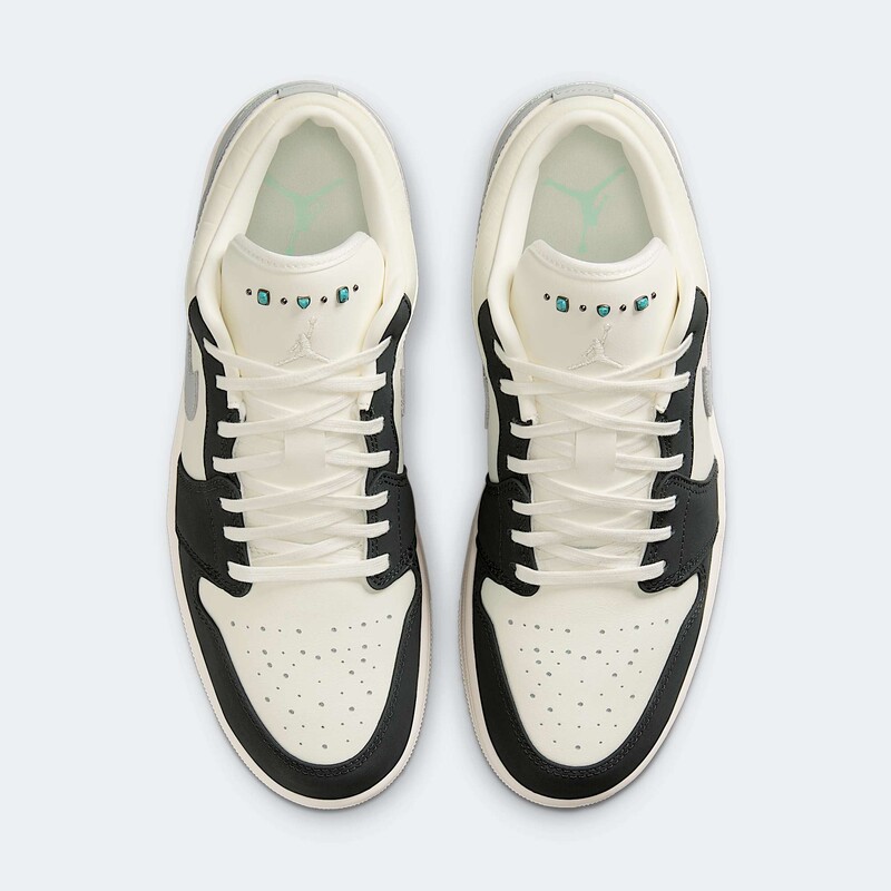 Air Jordan 1 Low "Turquoise Stone" | IO2242-101