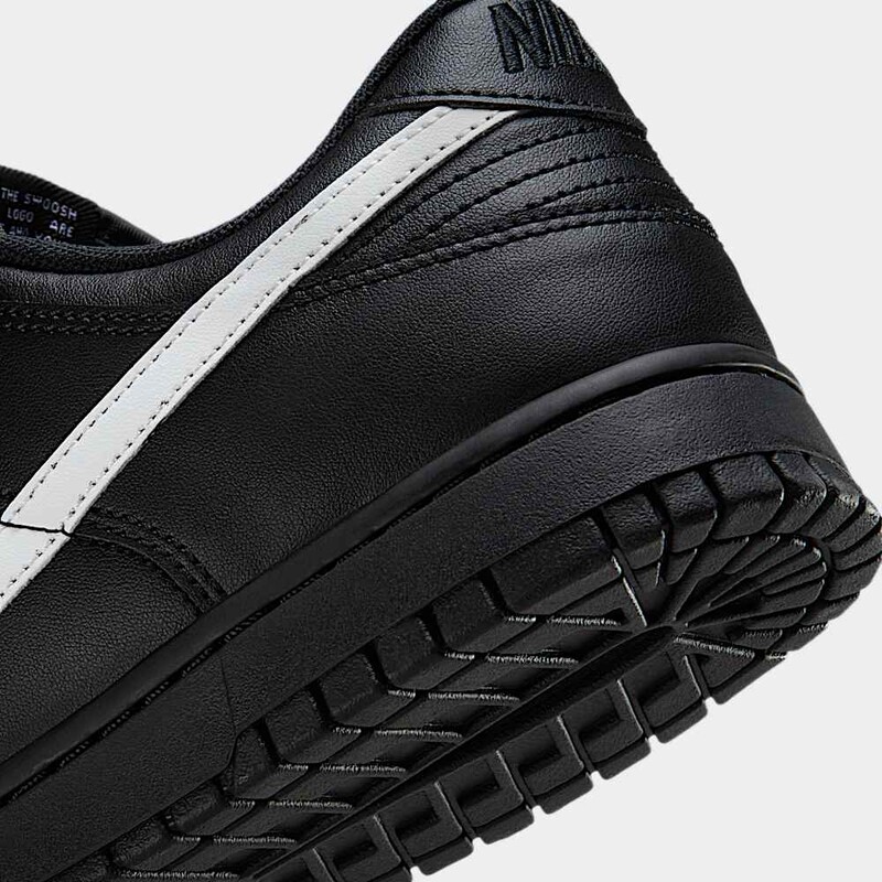 Nike Dunk Low "Black/White" | IO7606-010
