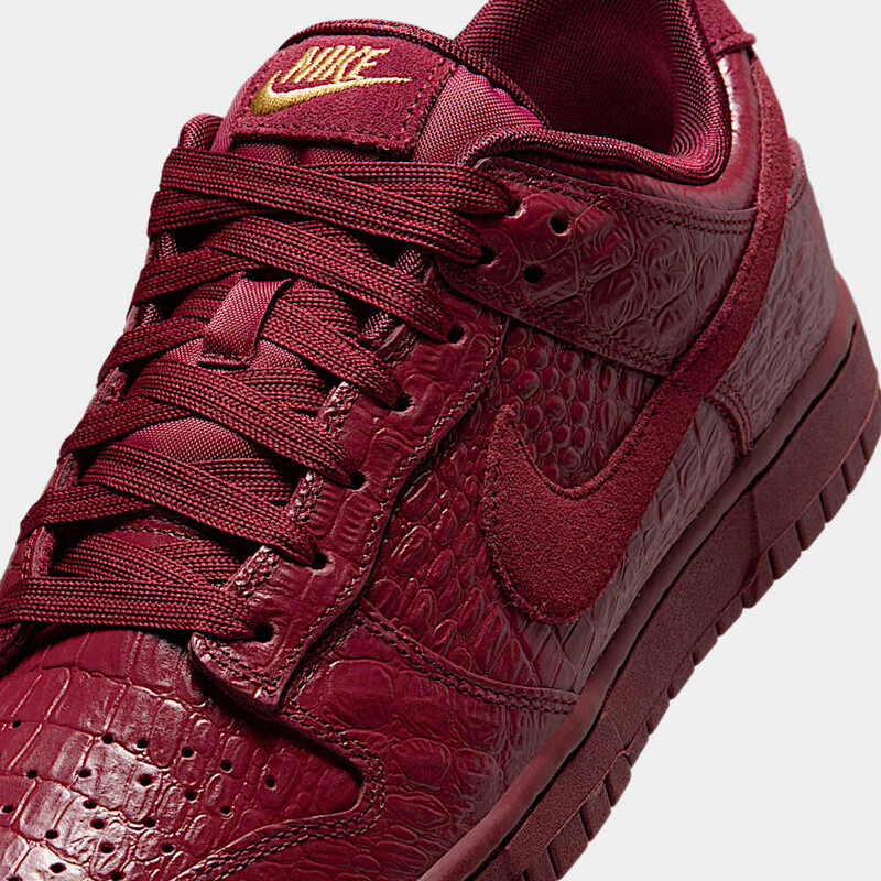 Nike Dunk Low "Team Red Croc" | HV4388-600