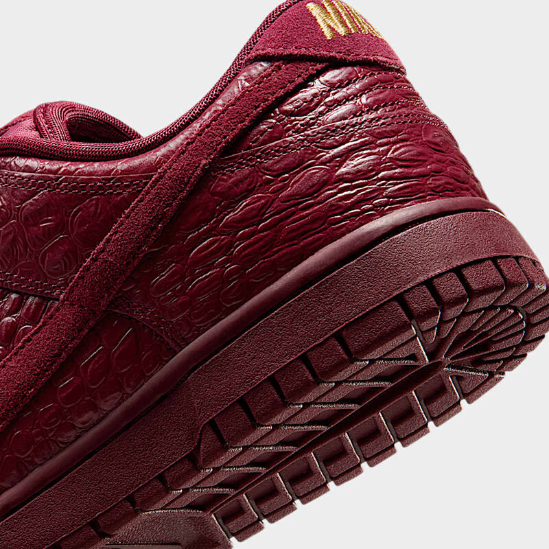 Nike Dunk Low "Team Red Croc" | HV4388-600