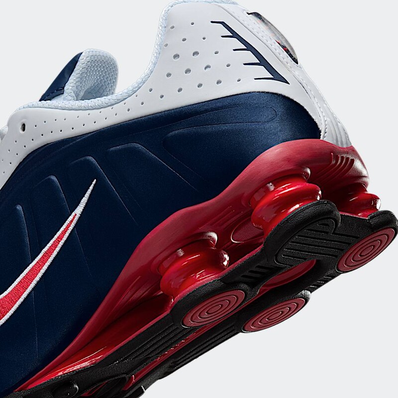 Nike Shox R4 "USA 2025" | HQ1988-400