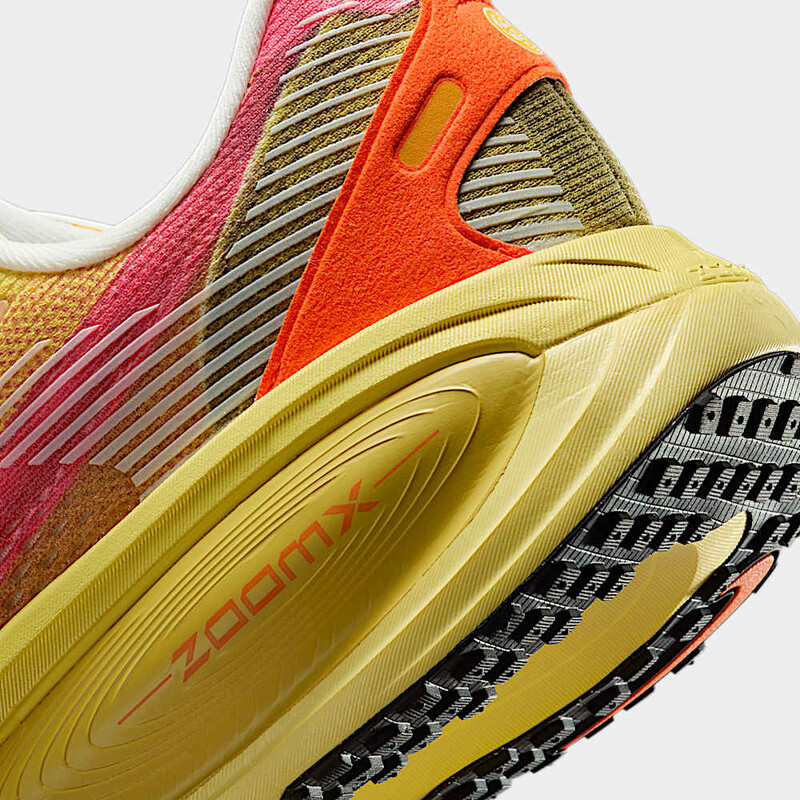 Nike Vomero 18 SE "Vivid Sulfur" | IH3576-999