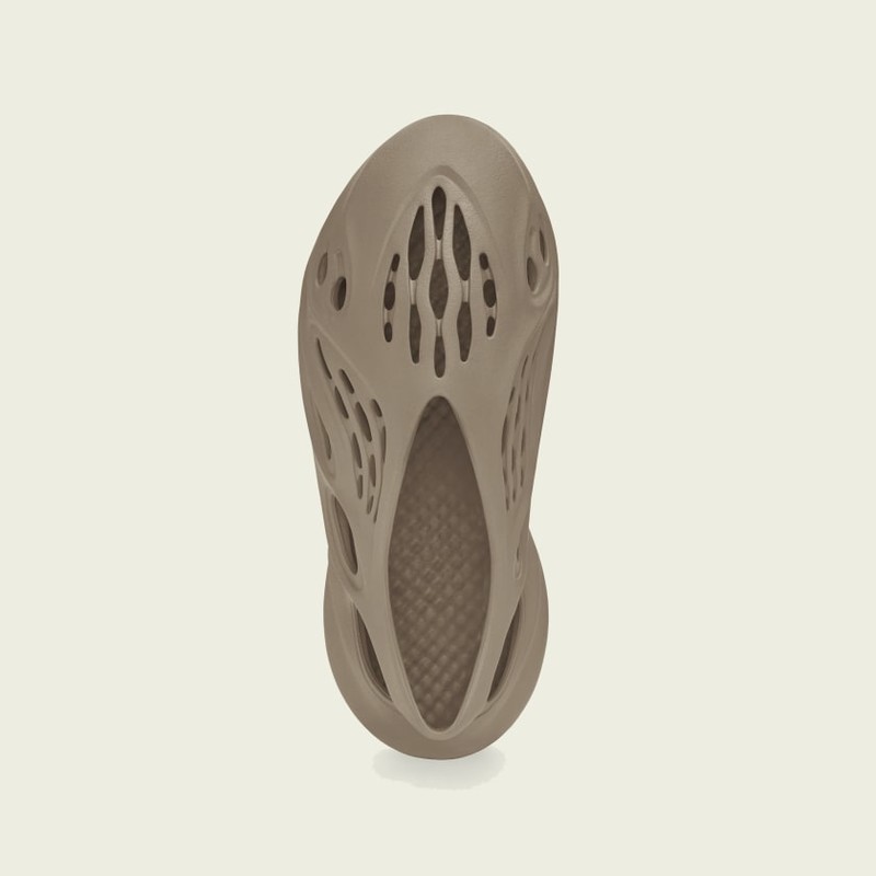 adidas Yeezy Foam Runner "Mist" | GV6774