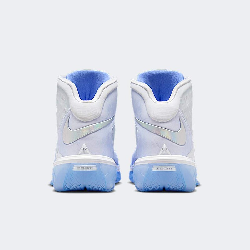 Nike Kobe 3 Protro "Christmas" | IQ5338-400