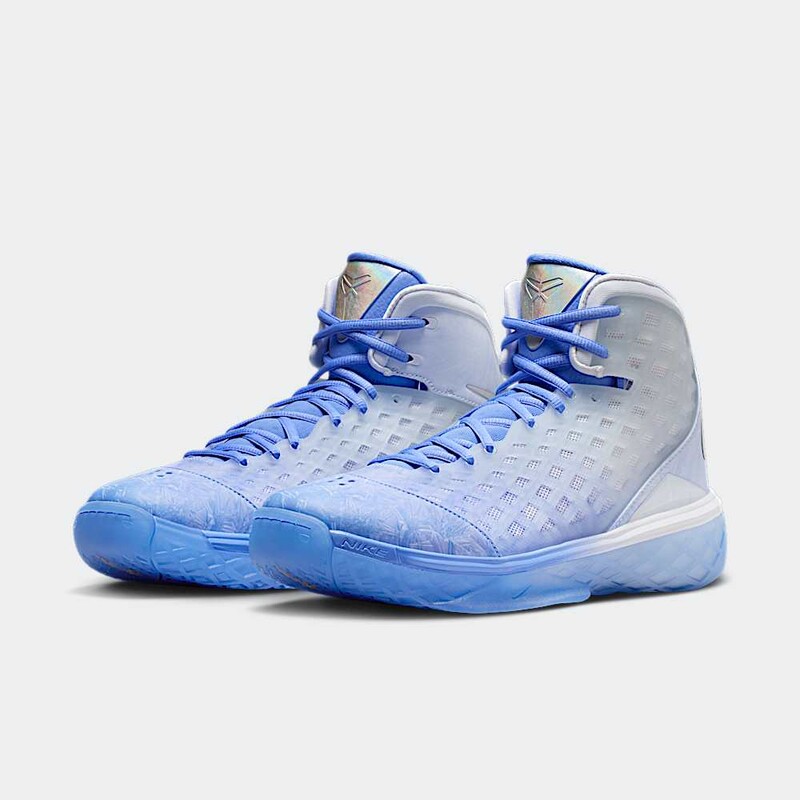 Nike Kobe 3 Protro "Christmas" | IQ5338-400