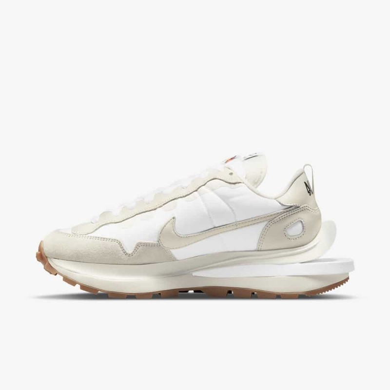 Sacai x Nike VaporWaffle Sail Gum | DD1875-100