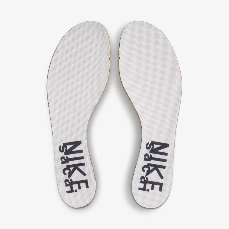 Sacai x Nike VaporWaffle Sail Gum | DD1875-100