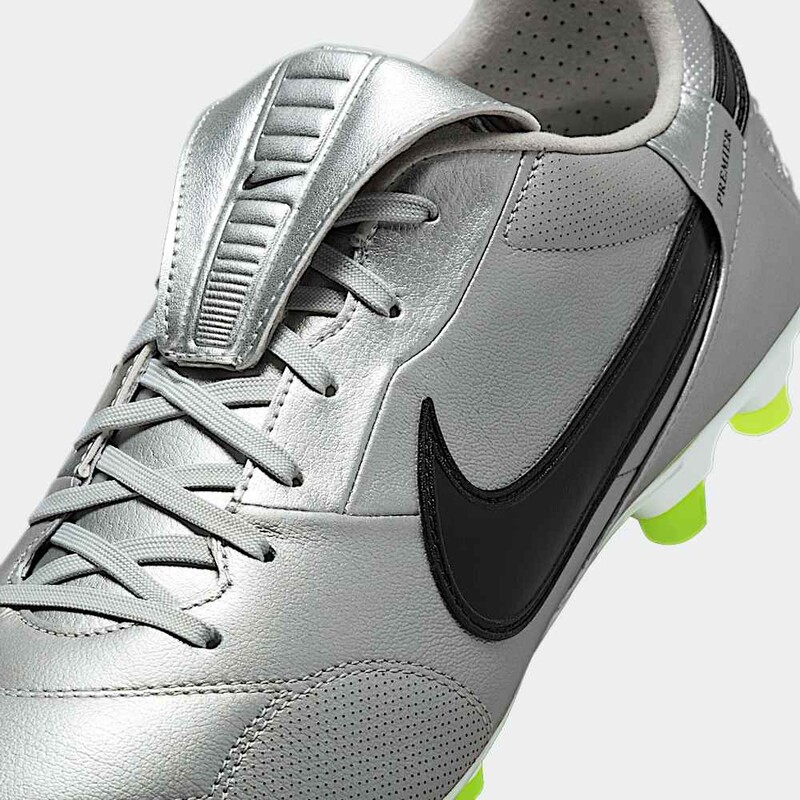 Nike Premier 3 "Metallic Silver" | HM0265-004