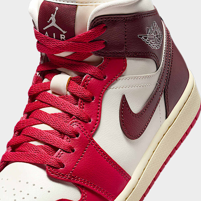 Air Jordan 1 Mid "Mystic Hibiscus" | BQ6472-119