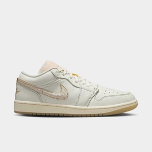 Air Jordan 1 Low "Metallic Team Gold" | HV5157-100 Air Jordan 1 Low "Metallic Team Gold" | HV5157-100