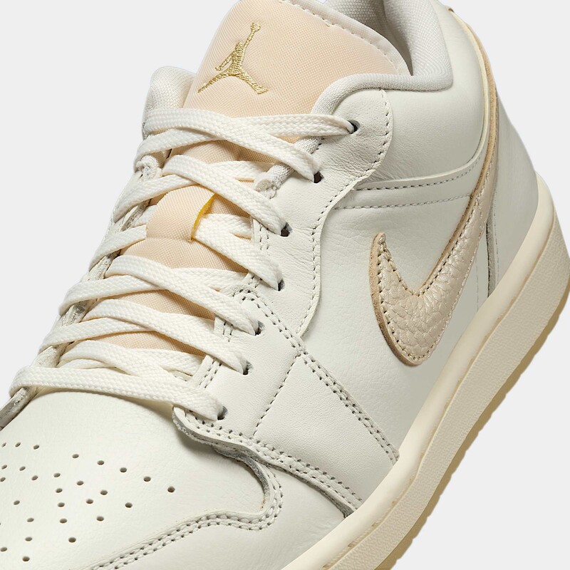 Air Jordan 1 Low "Metallic Team Gold" | HV5157-100