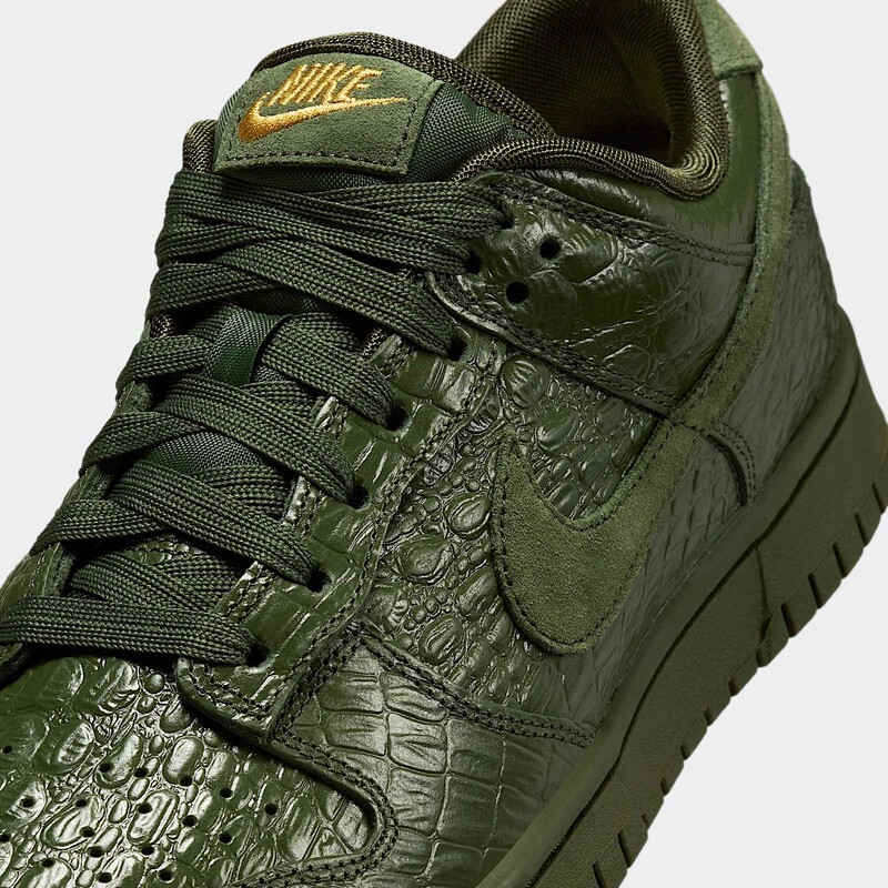 Nike Dunk Low "Crocodile" | HV4388-300