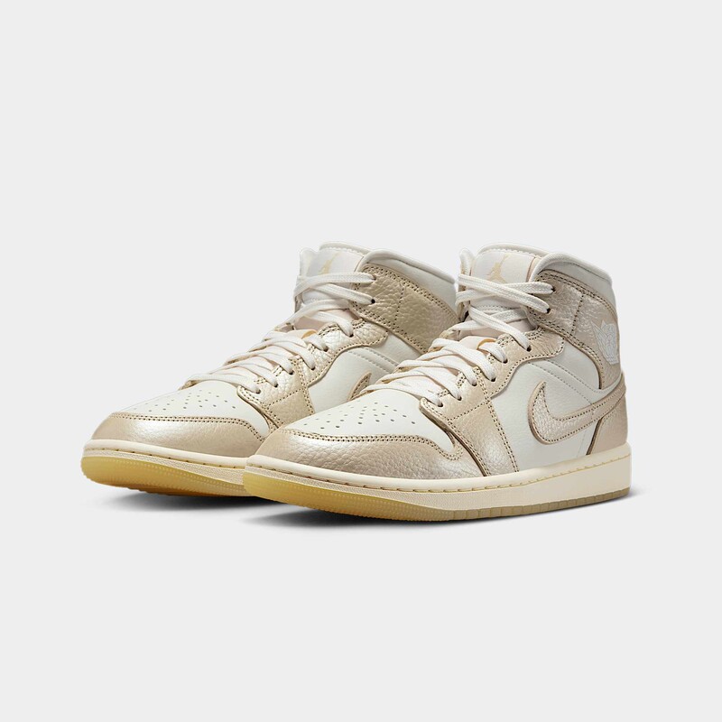 Air Jordan 1 Mid "Metallic Team Gold" | HV5159-100