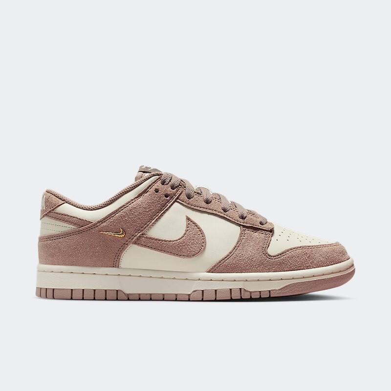 Nike Dunk Low "Malt" | IB4417-105