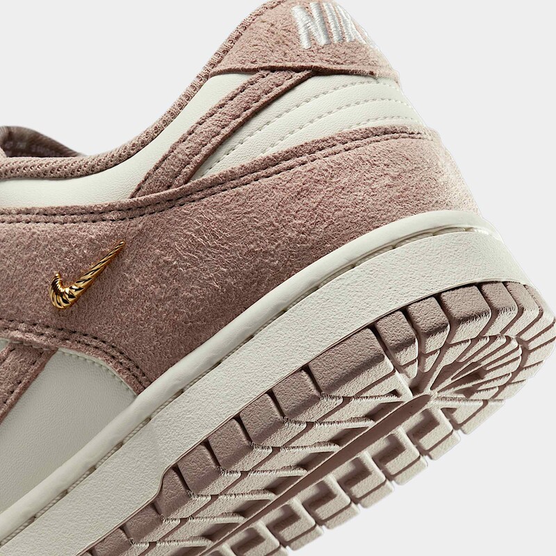 Nike Dunk Low "Malt" | IB4417-105