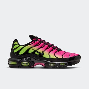 Nike Air Max Plus "Hyper Pink/Volt" | DM0032-027 Nike Air Max Plus "Hyper Pink/Volt" | DM0032-027