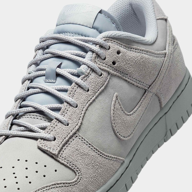 Nike Dunk Low SE "Diffused Blue" | IB6651-002