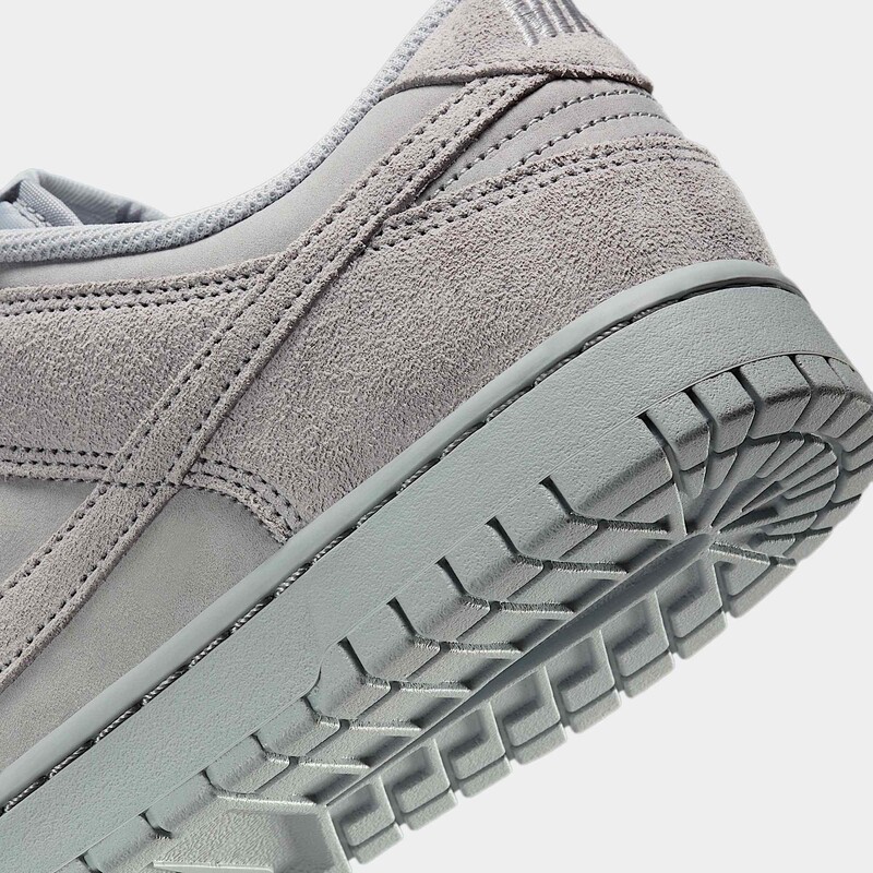 Nike Dunk Low SE "Diffused Blue" | IB6651-002