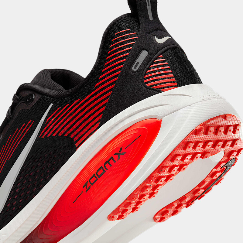 Nike Vomero 18 "Bright Crimson" | HM6803-008