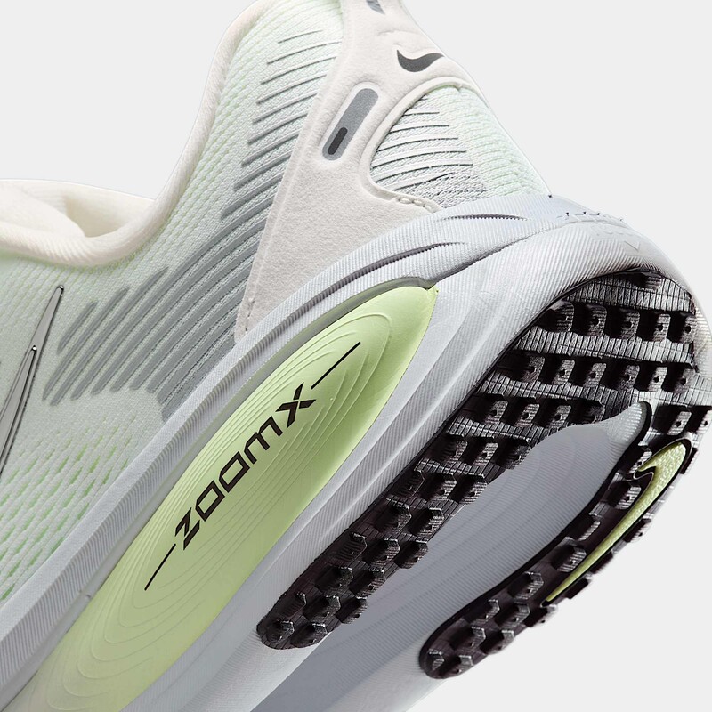 Nike Vomero 18 "Barely Volt" | HM6804-107