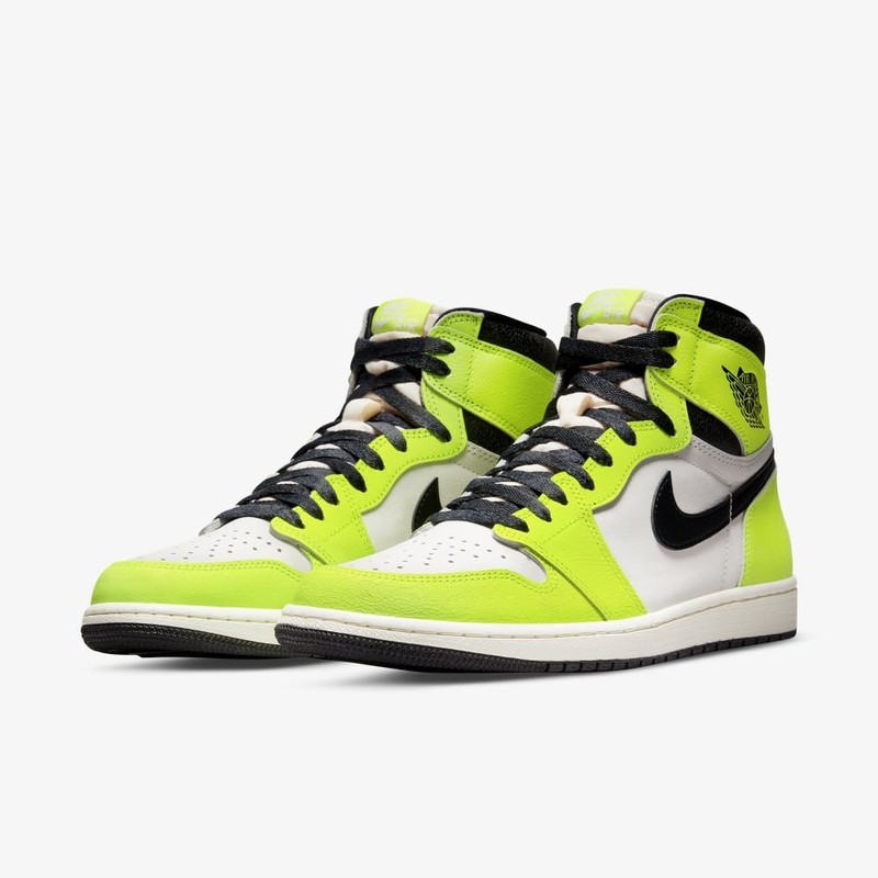Air Jordan 1 High OG Visionaire | 555088-702