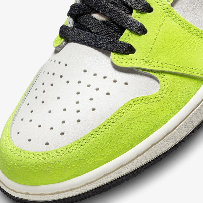 Air Jordan 1 High OG Visionaire | 555088-702