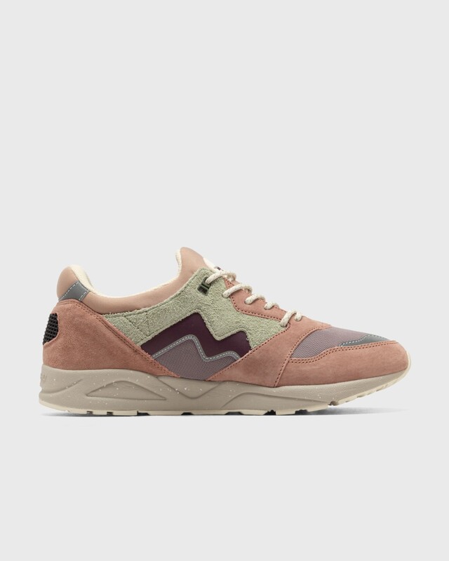 Karhu Aria 95 "Warm Taupe" | F803131 Karhu Aria 95 "Warm Taupe" | F803131