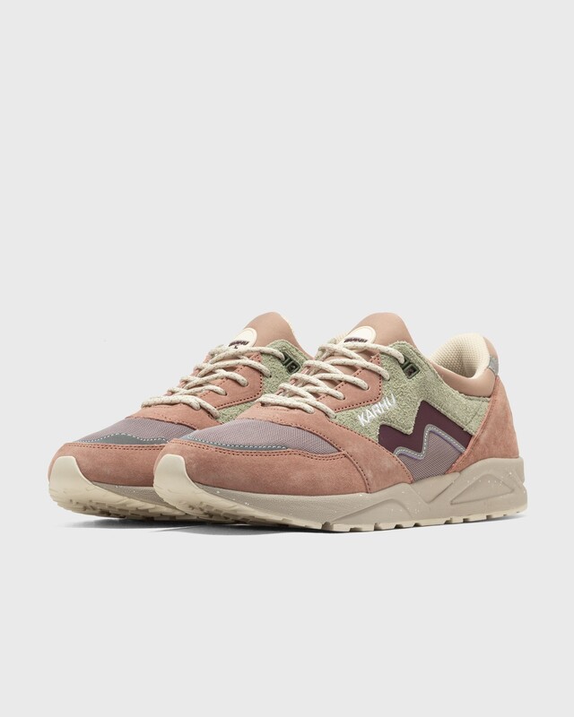 Karhu Aria 95 "Warm Taupe" | F803131 Karhu Aria 95 "Warm Taupe" | F803131