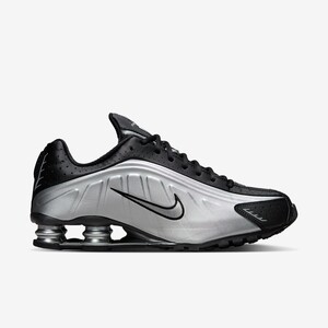 Nike Shox R4 "Metallic Silver" | HQ1988-007