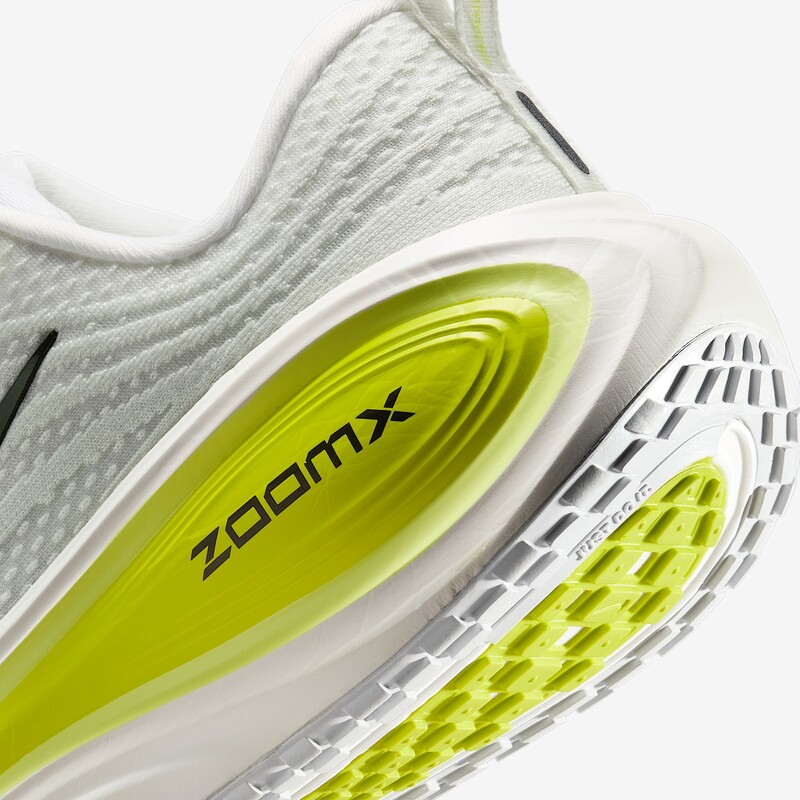 Nike Vomero Plus "Cyber" | HV8154-106 Nike Vomero Plus "Cyber" | HV8154-106