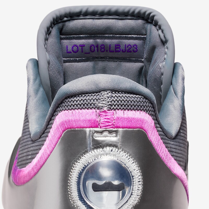 Nike LeBron 23 "Bubble Boy" | IF0694-002 Nike LeBron 23 "Bubble Boy" | IF0694-002