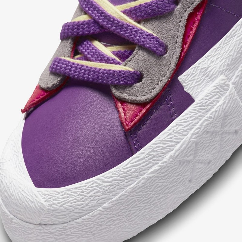 Kaws x Sacai x Nike Blazer Low Purple Dusk | DM7901-500