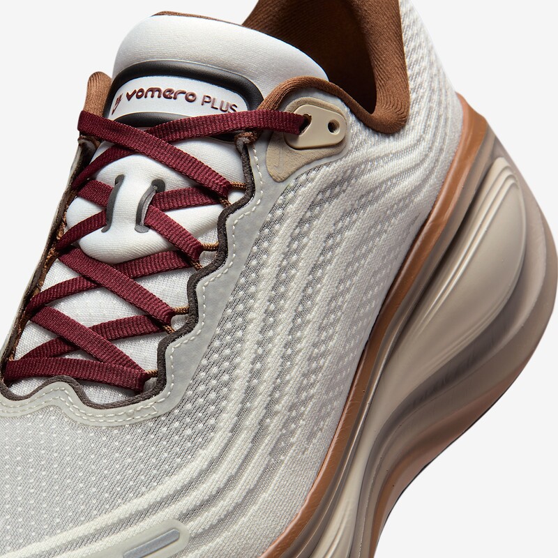 Nike Vomero Plus QS "Baroque Brown" | IO4482-100