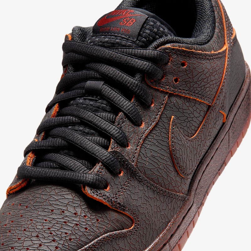 Nike SB Dunk Low PRM "Krampus" | HV1668-001