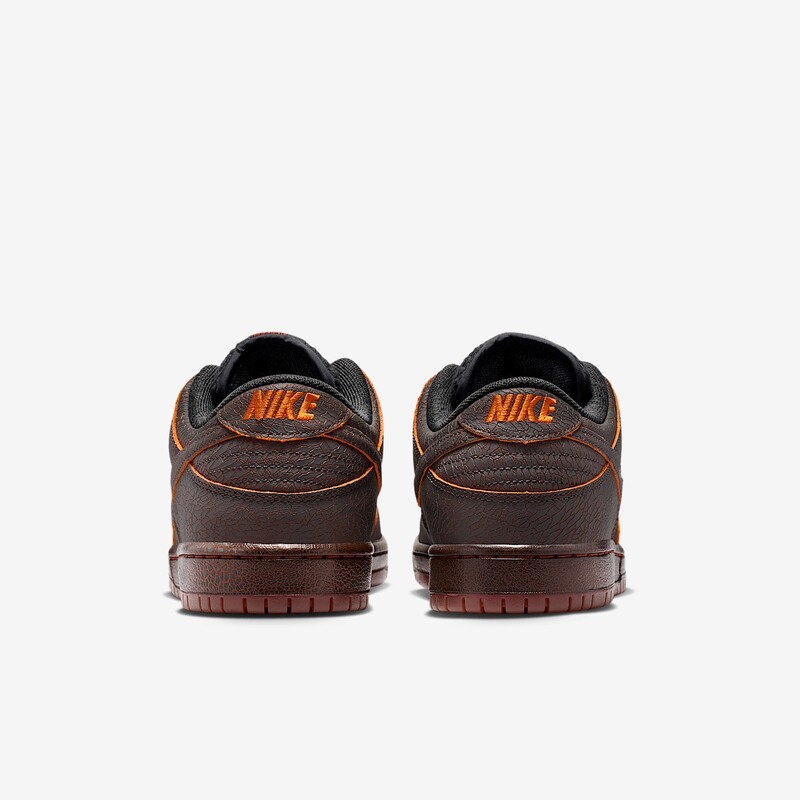 Nike SB Dunk Low PRM "Krampus" | HV1668-001 Nike SB Dunk Low PRM "Krampus" | HV1668-001