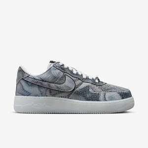 Kobe Bryant x Nike Air Force 1 Low Protro "Lenticular" | II3925-400