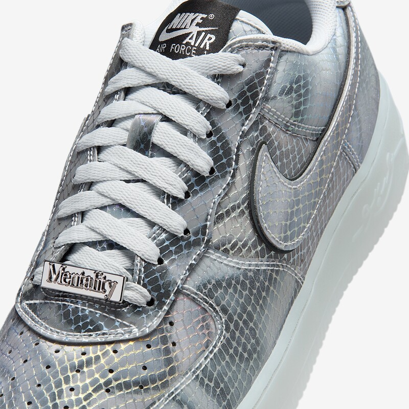 Kobe Bryant x Nike Air Force 1 Low Protro "Lenticular" | II3925-400 Kobe Bryant x Nike Air Force 1 Low Protro "Lenticular" | II3925-400