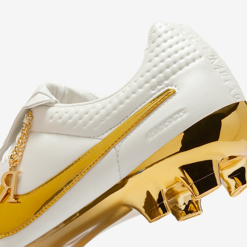 Ronaldinho x Nike Tiempo Legend FG "Touch of Gold" | IF4388-100