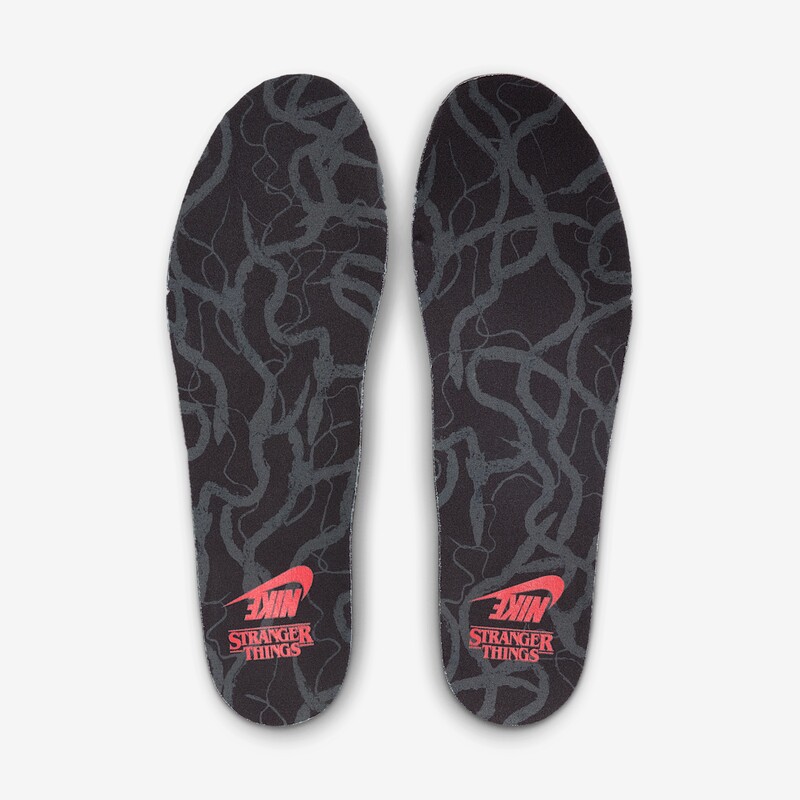 Stranger Things x Nike Field General High "Eleven" | IM3875-100