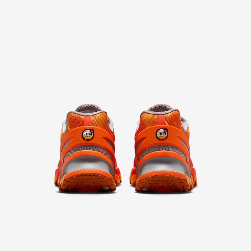 Palace x Nike Air Max Dn8 "Safety Orange" | IB4181-800
