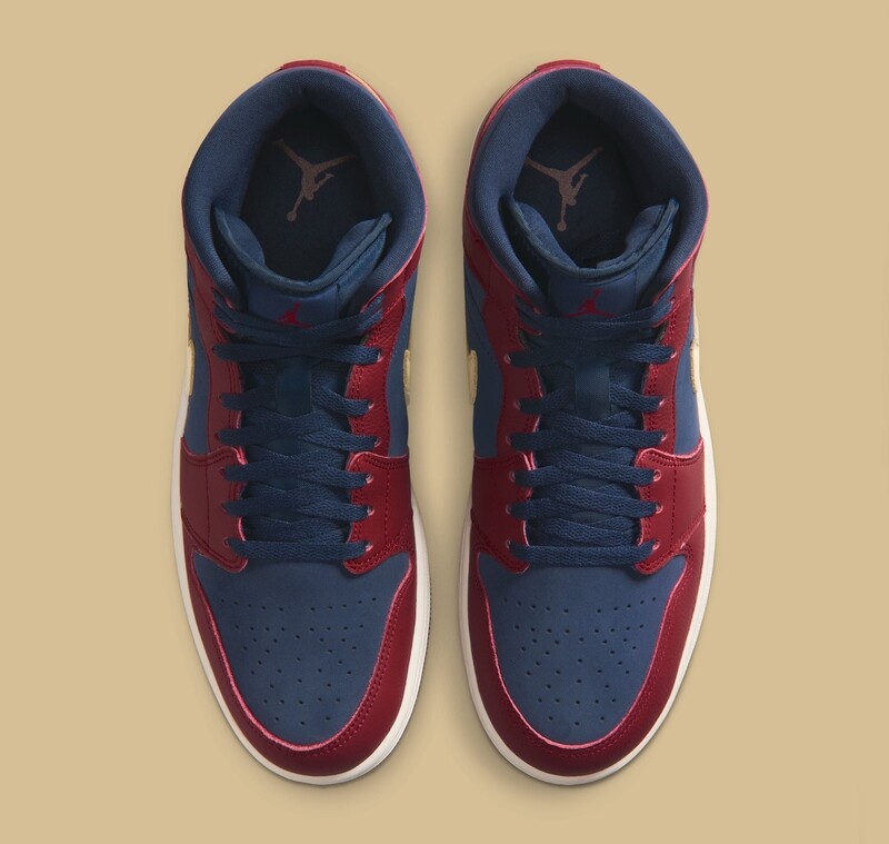Air Jordan 1 Mid "Team Red/Obsidian" | IO7449-600 Air Jordan 1 Mid "Team Red/Obsidian" | IO7449-600